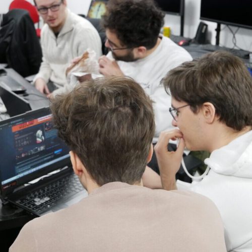 Photo de nos élèves développeurs pendant la Game Jam 2023